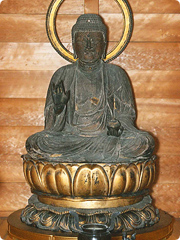 木造薬師如来坐像（国指定重要文化財）